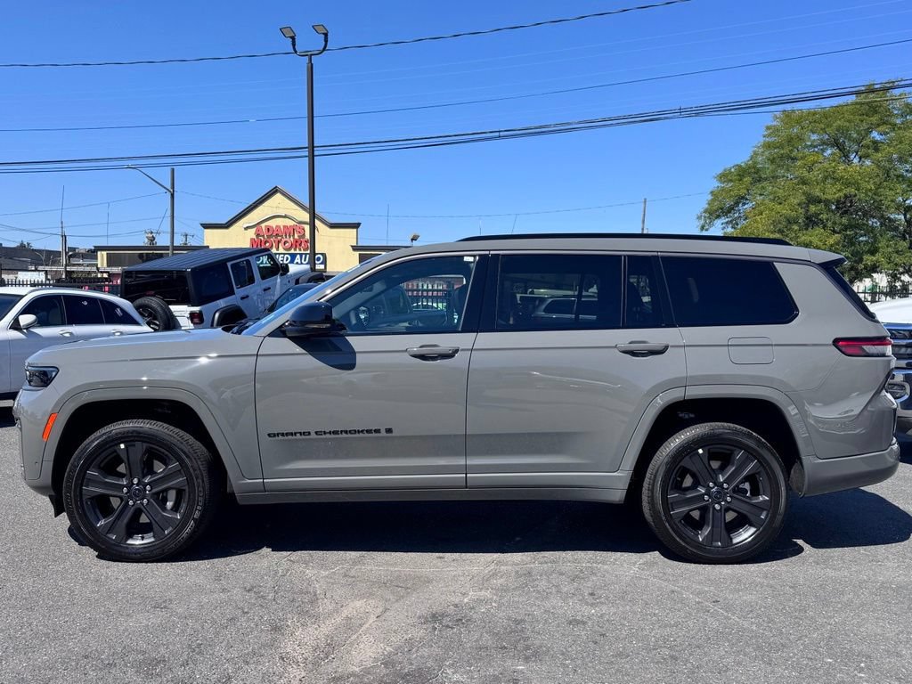 New 2027 Jeep Grand Cherokee L Limited AWD/4WD image 4