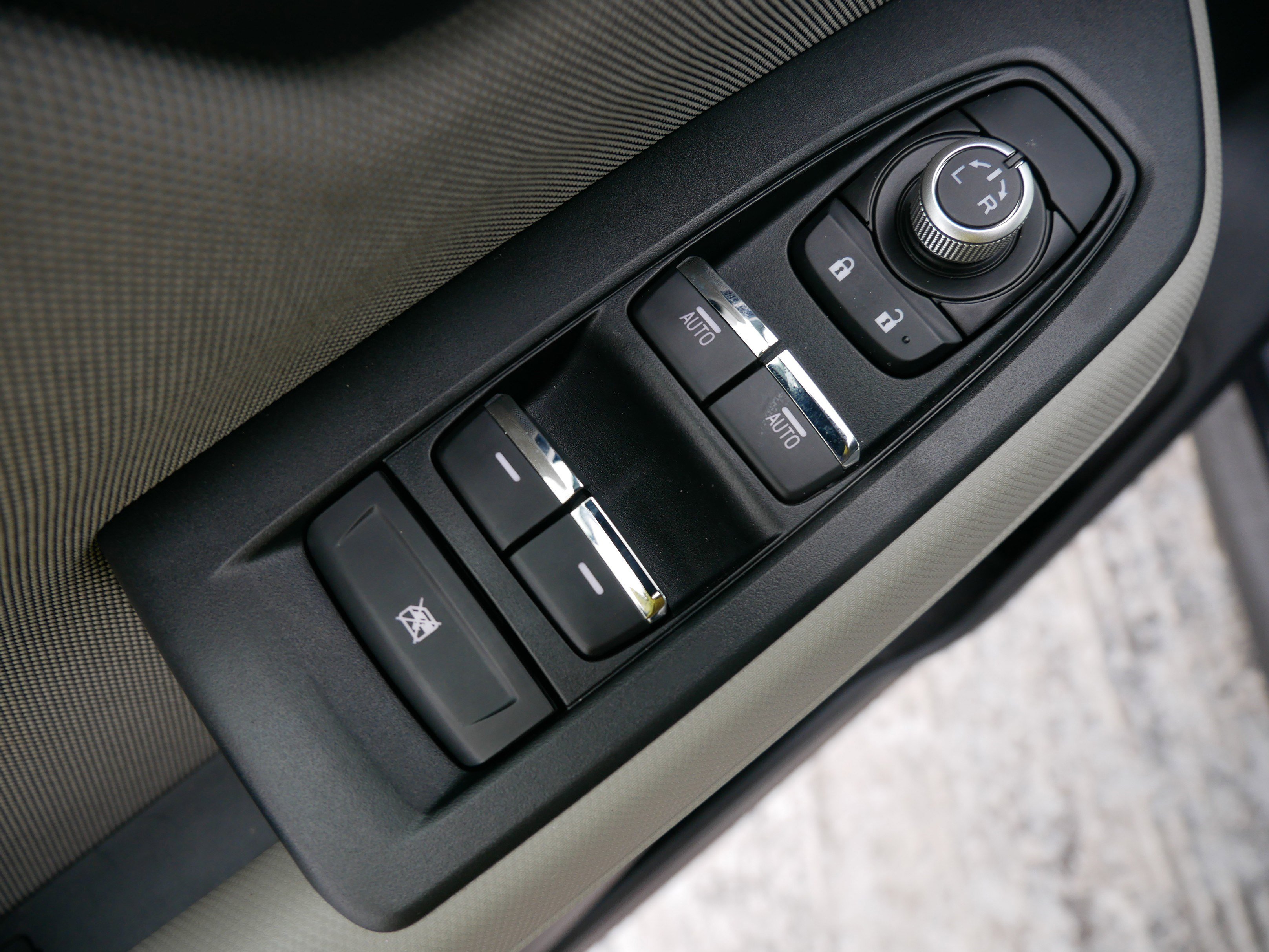 Certified 2025 Subaru Forester Premium w/ Protection Package (1PH) image 19