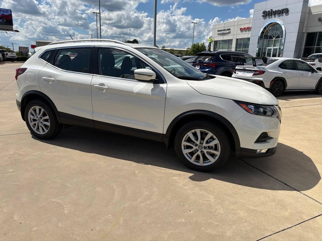 Used 2022 Nissan Rogue Sport SV AWD/4WD image 17