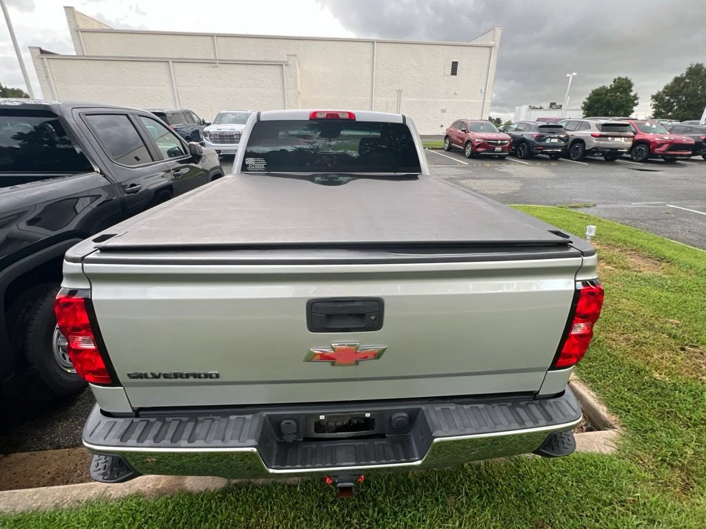 Used 2018 Chevrolet Silverado 1500 W/T w/ WT Convenience Package AWD/4WD image 8
