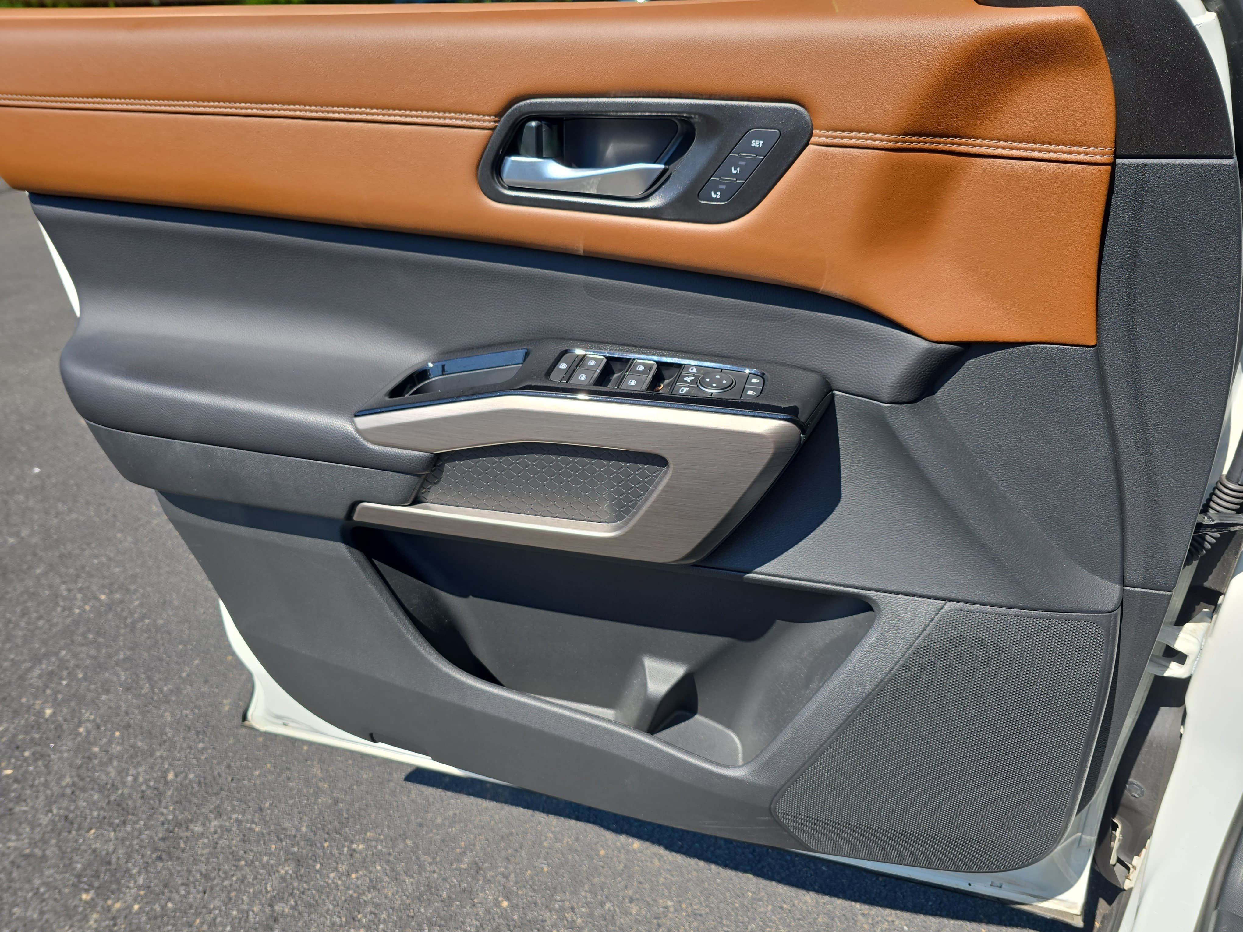 Certified 2023 Nissan Pathfinder Platinum AWD/4WD image 28