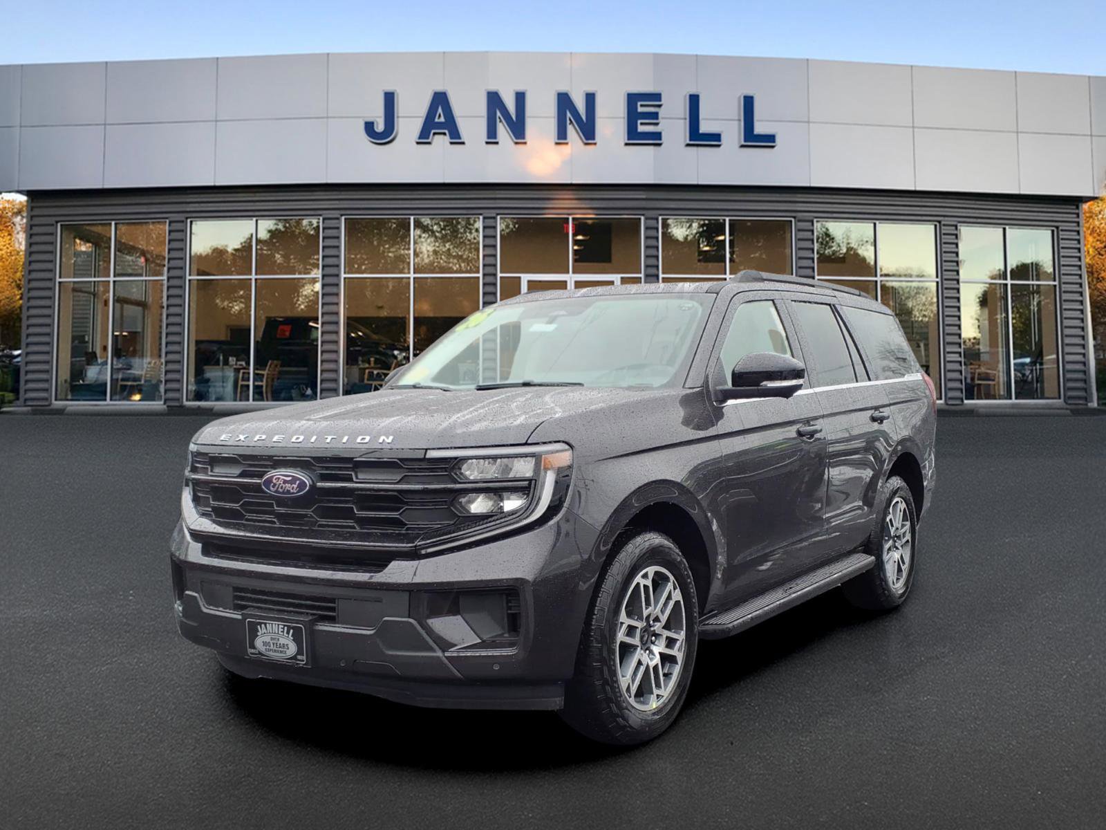 New 2026 Ford Expedition Active image 1