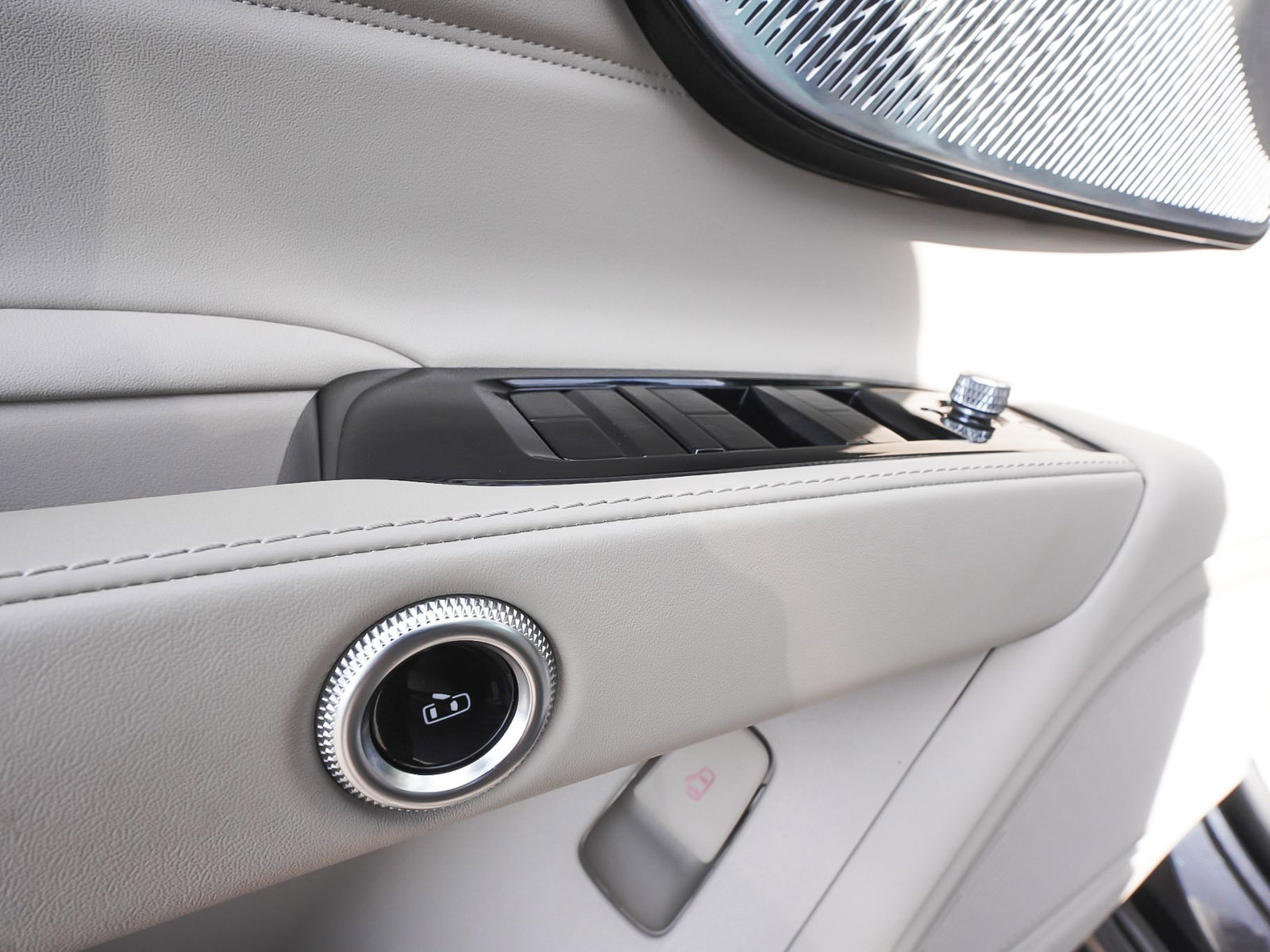 Used 2023 Maserati Grecale GT image 12