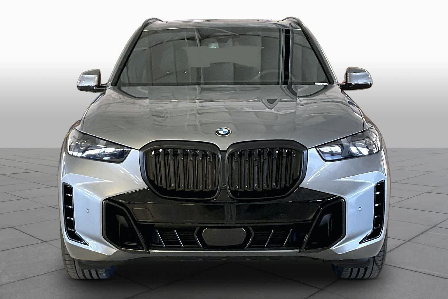 New 2026 BMW X5 xDrive40i w/ M Sport Package AWD/4WD image 3