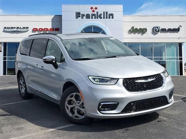 New 2023 Chrysler Pacifica Limited