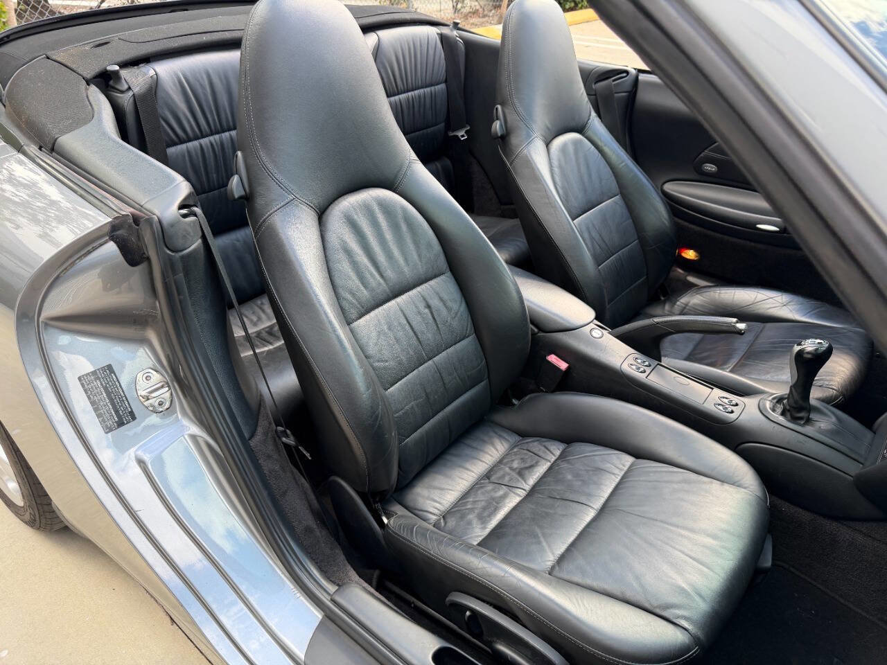 Used 2001 Porsche 911 Carrera 4 image 25