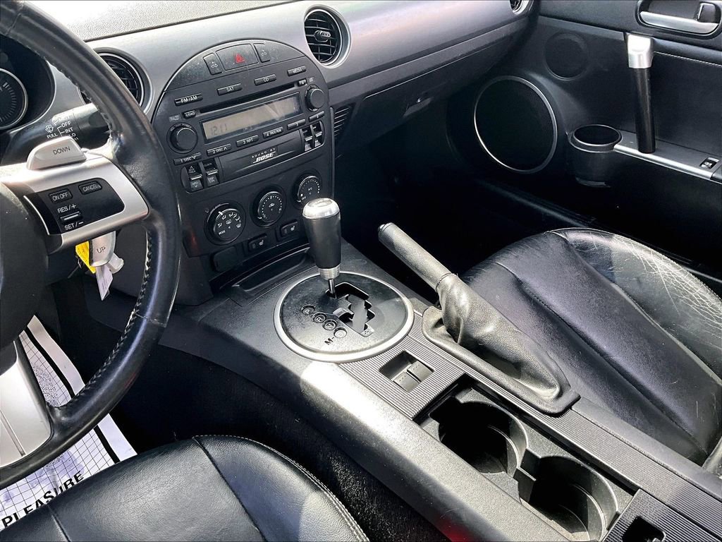 Used 2008 MAZDA MX-5 Miata Grand Touring w/ Interior Trim Pkg image 12