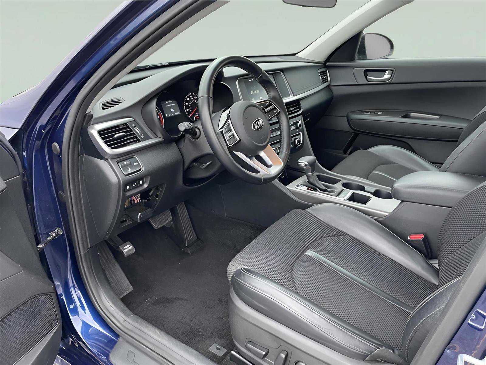 Used 2020 Kia Optima S image 13