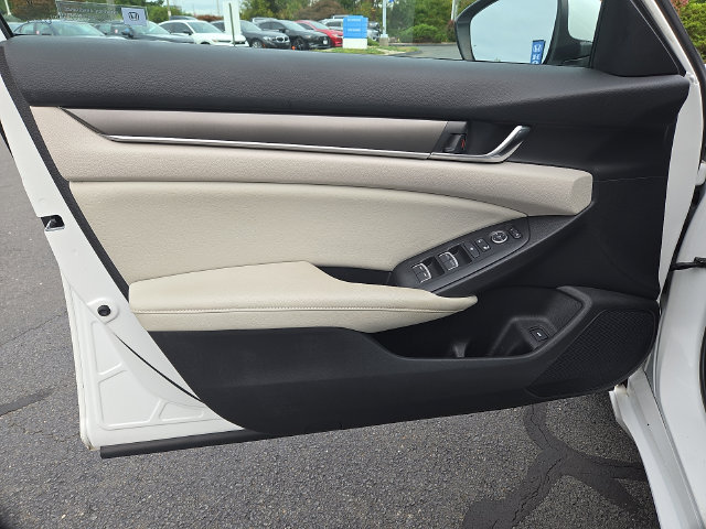 Used 2018 Honda Accord LX image 10