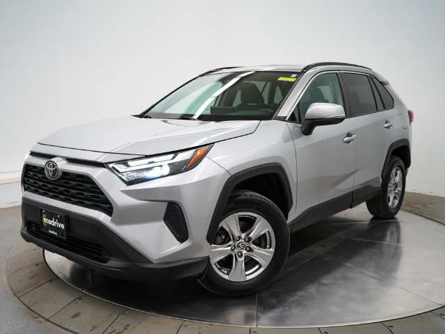 Used 2022 Toyota RAV4 XLE w/ Convenience Package AWD/4WD image 1