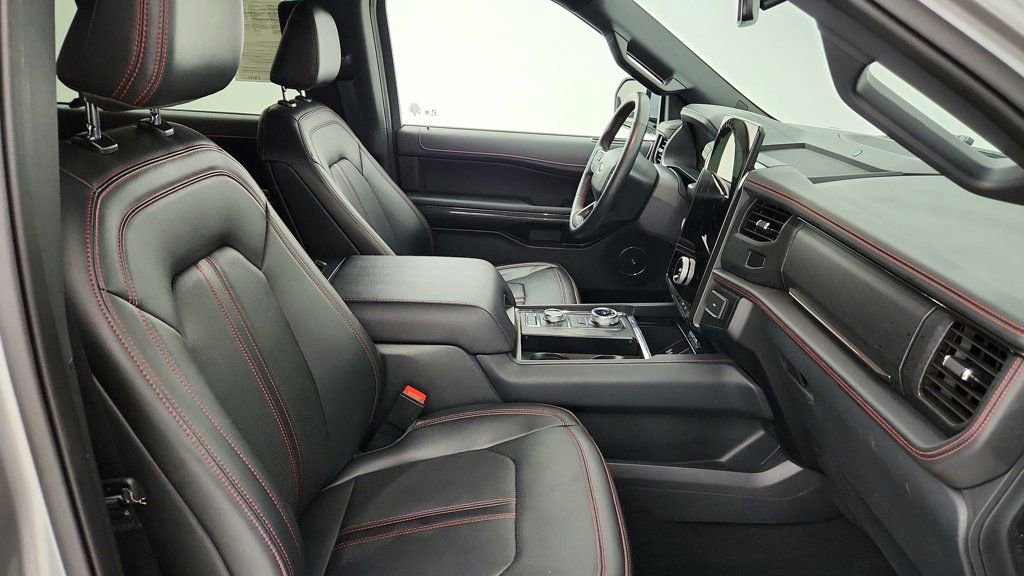 Used 2024 Ford Expedition Limited image 25