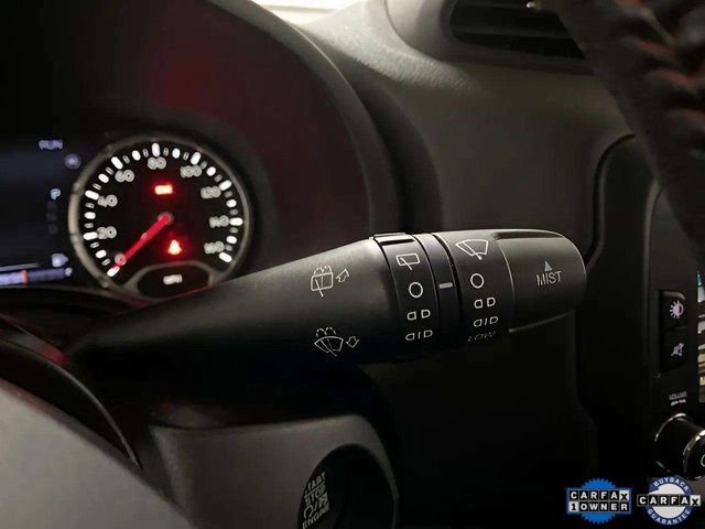 Used 2015 Jeep Renegade Trailhawk w/ Premium Leather Group image 39