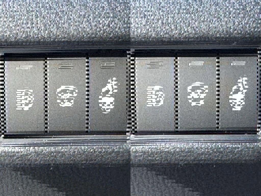 New 2026 Toyota Prius Plug-In Hybrid w/ Limited Premium Package FWD image 19