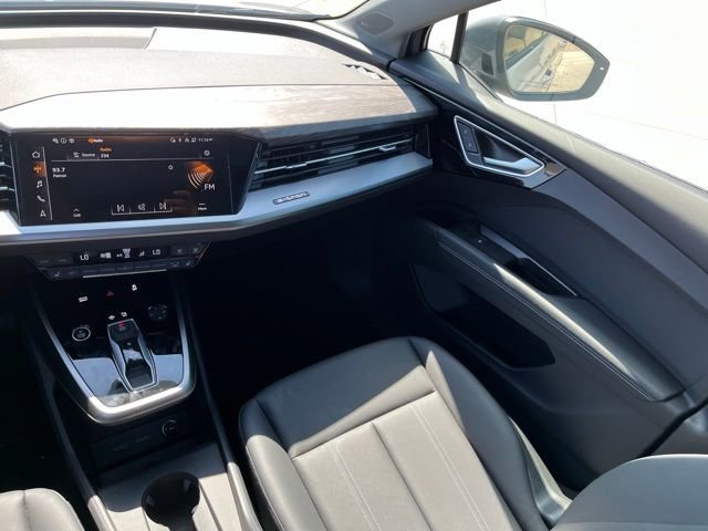 Used 2024 Audi Q4 e-tron Premium Plus w/ Premium Plus image 13