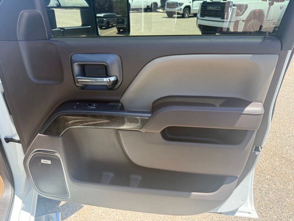 Used 2015 GMC Sierra 2500 Denali w/ Duramax Plus Package AWD/4WD image 16