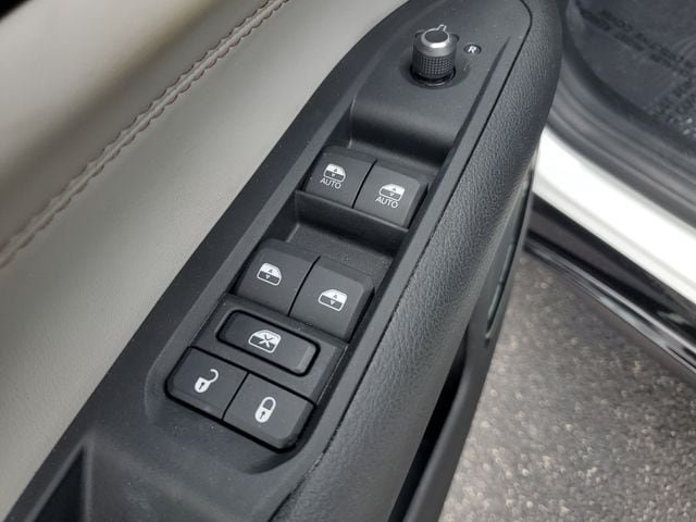 Certified 2023 Jeep Compass Limited w/ Elite Group AWD/4WD image 25