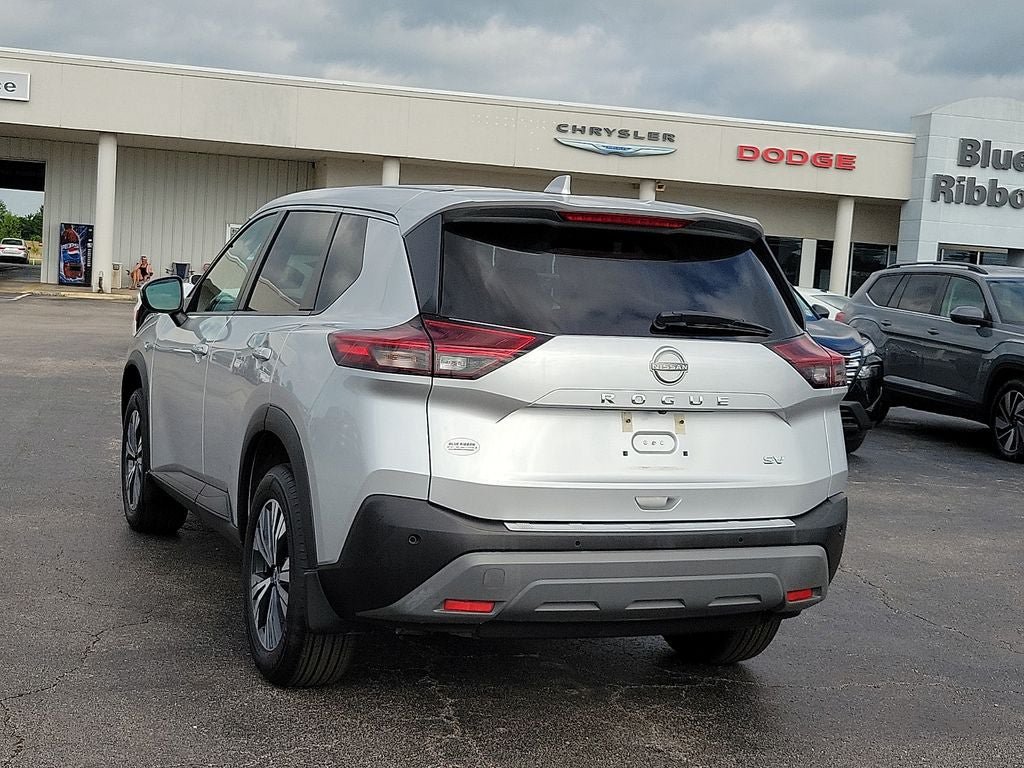 Used 2022 Nissan Rogue SV FWD image 4