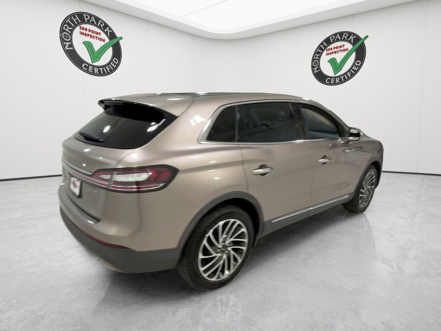 Used 2020 Lincoln Nautilus Reserve AWD/4WD image 5