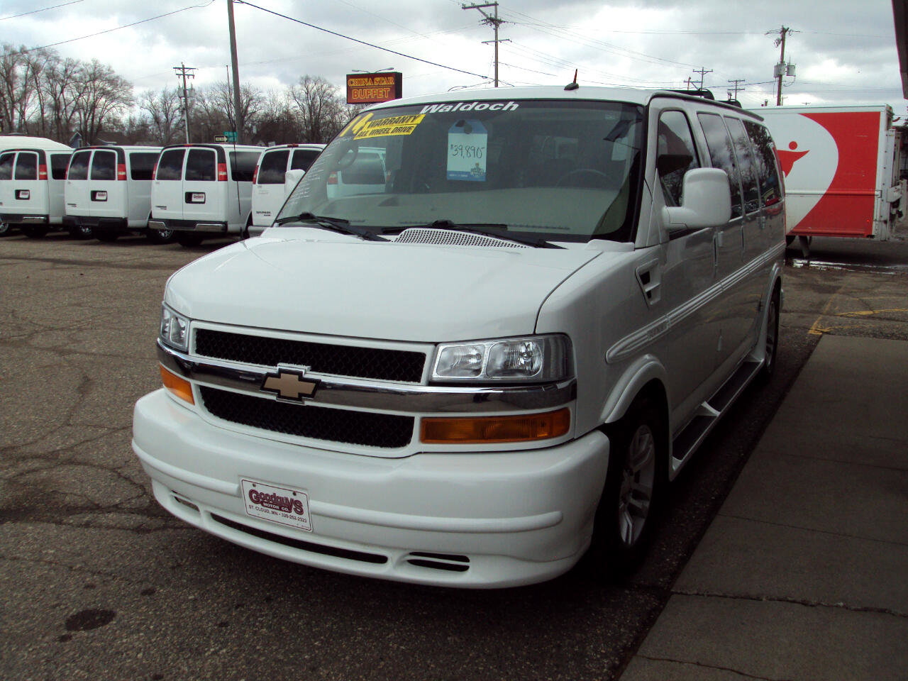 Used 2014 Chevrolet Express 1500 AWD image 4