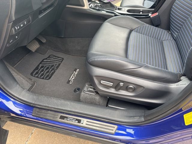 Used 2024 Toyota Corolla Cross AWD Hybrid w/ Convenience Package image 28