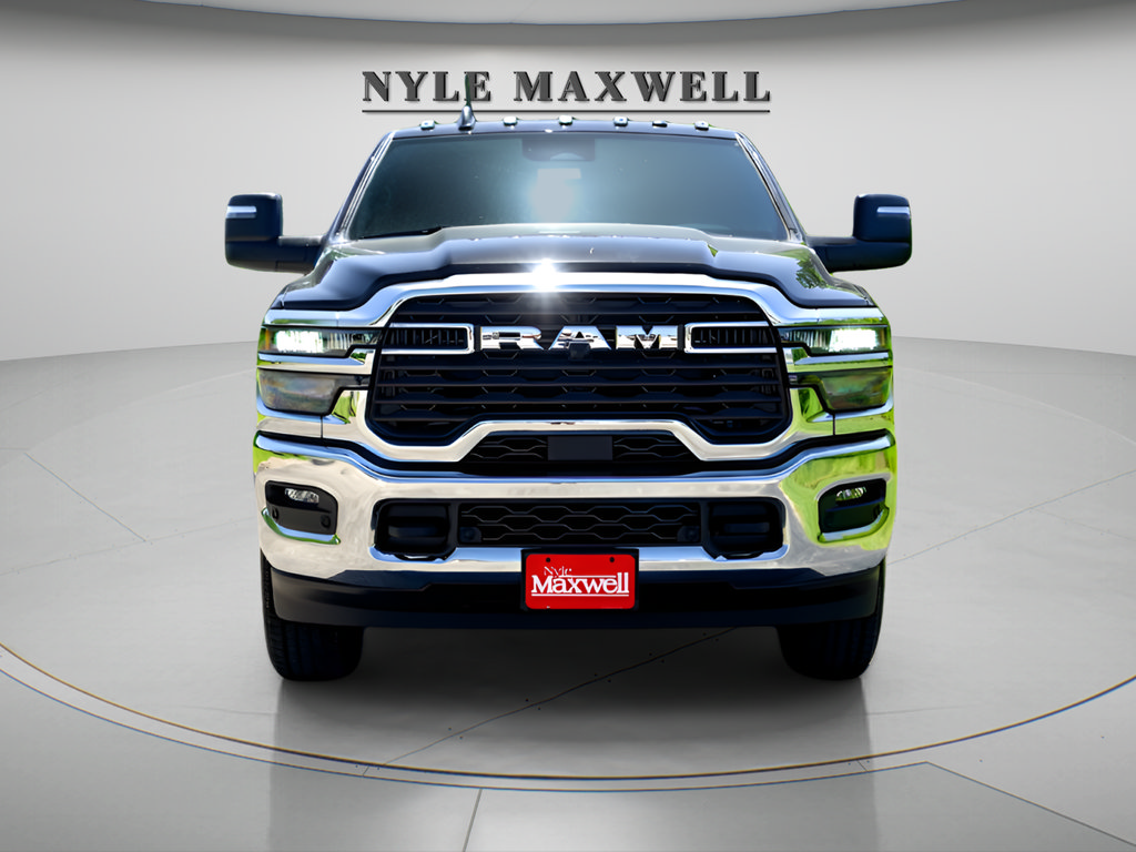 New 2026 RAM 3500 Tradesman AWD/4WD image 4