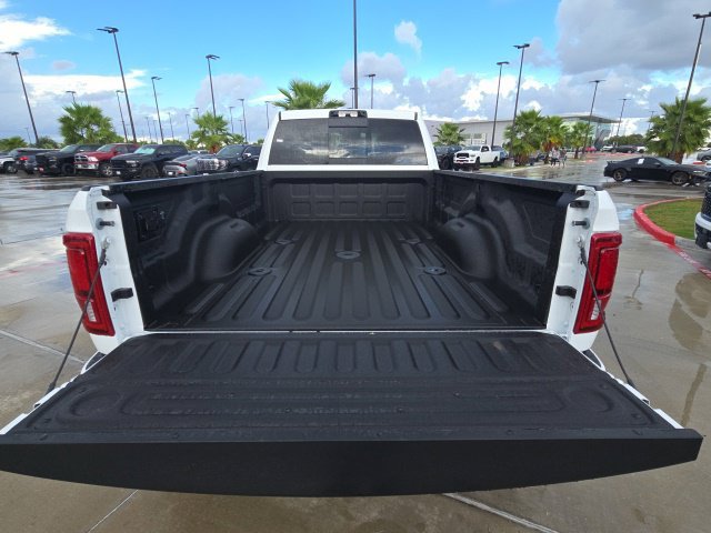 New 2027 RAM 3500 Big Horn AWD/4WD image 7