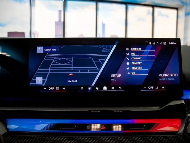 New 2026 BMW M5 w/ Executive Package AWD/4WD image 18