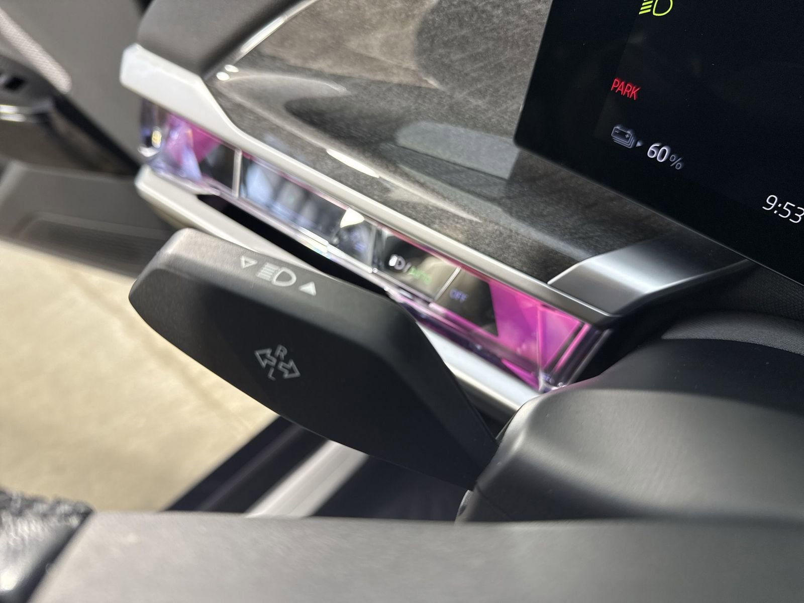 Used 2023 BMW i7 xDrive60 image 14