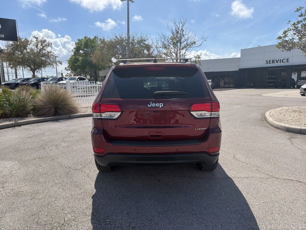 Used 2020 Jeep Grand Cherokee Laredo image 7