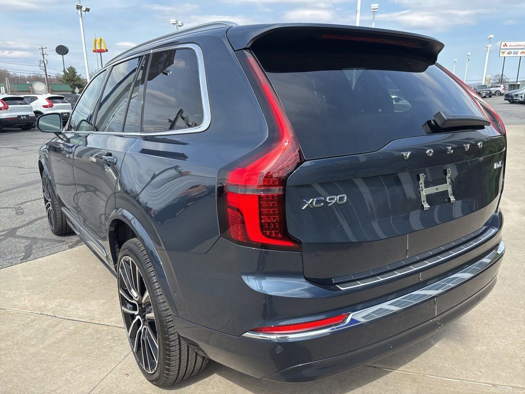 New 2026 Volvo XC90 B6 Plus w/ Protection Package Premier AWD/4WD image 8
