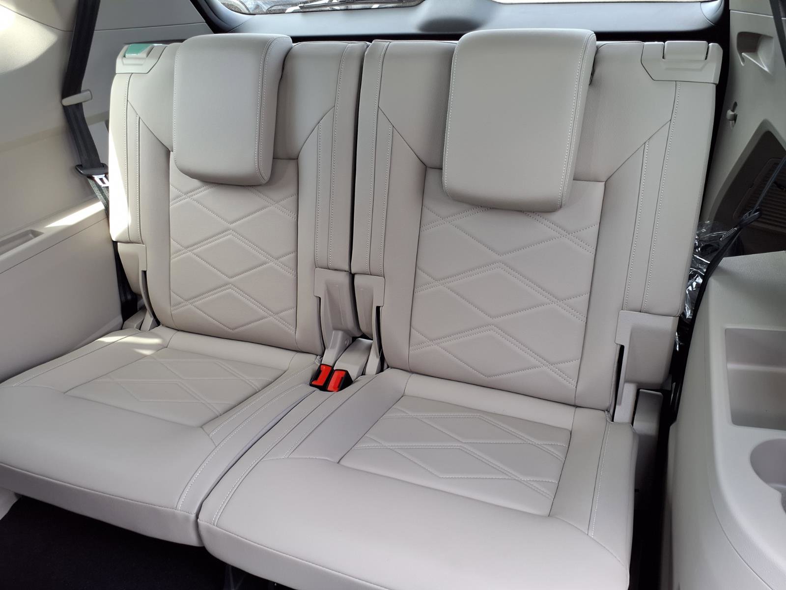 New 2026 Volkswagen Atlas SE image 12
