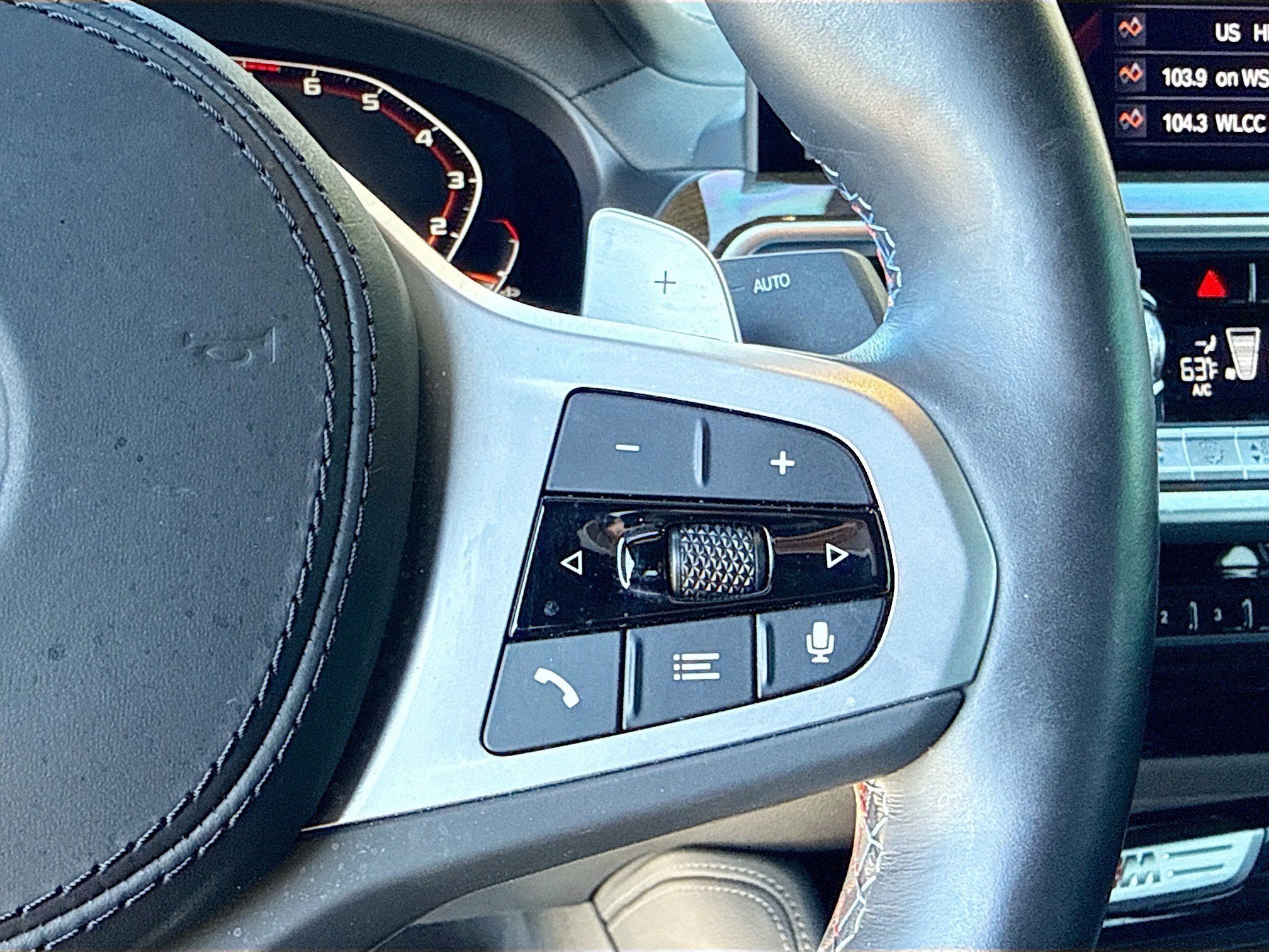 Used 2024 BMW X4 M40i w/ Premium Package image 38