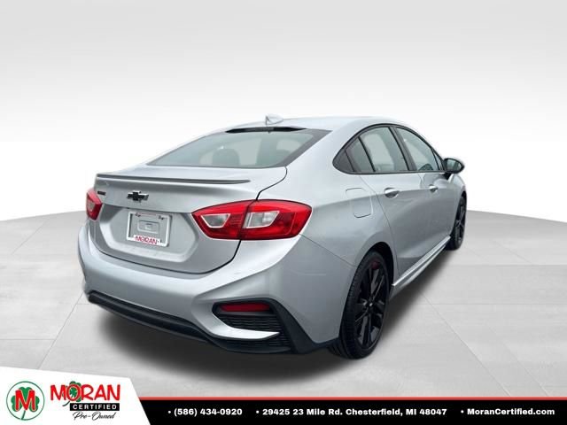 Used 2017 Chevrolet Cruze LT w/ Convenience Package FWD image 4