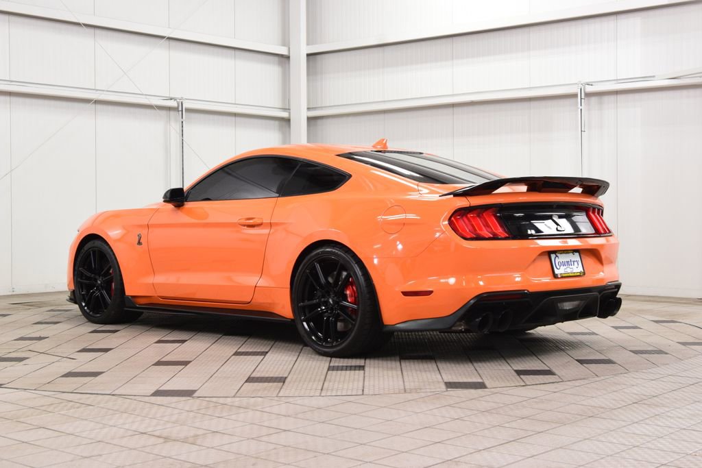 Used 2021 Ford Mustang Shelby GT500 w/ Technology Package RWD image 6