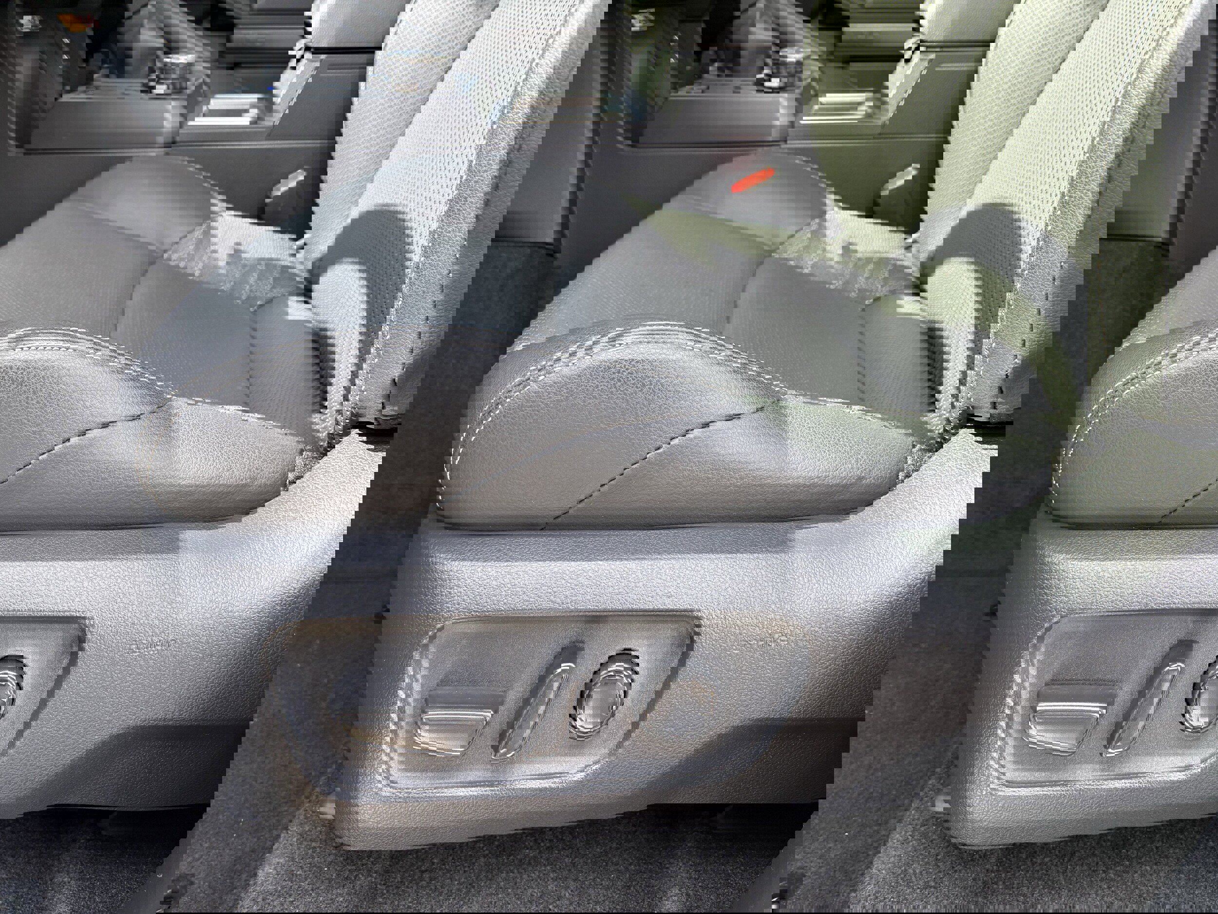 Used 2025 Toyota 4Runner TRD Off-Road Premium image 29