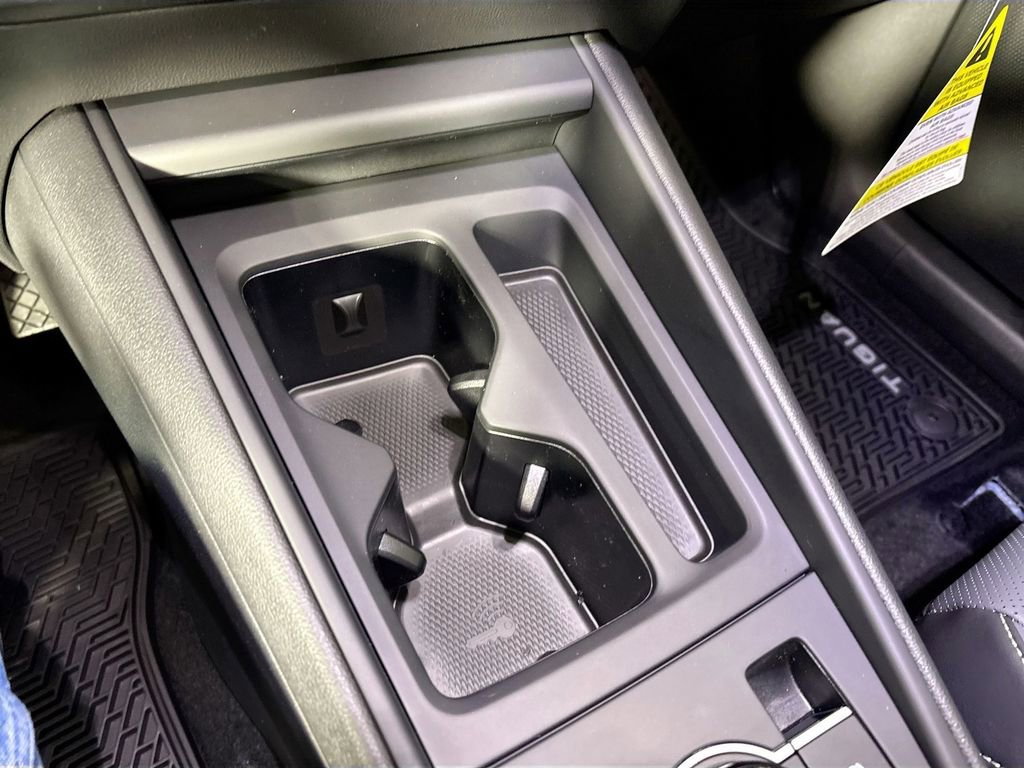 New 2026 Volkswagen Tiguan SE image 15