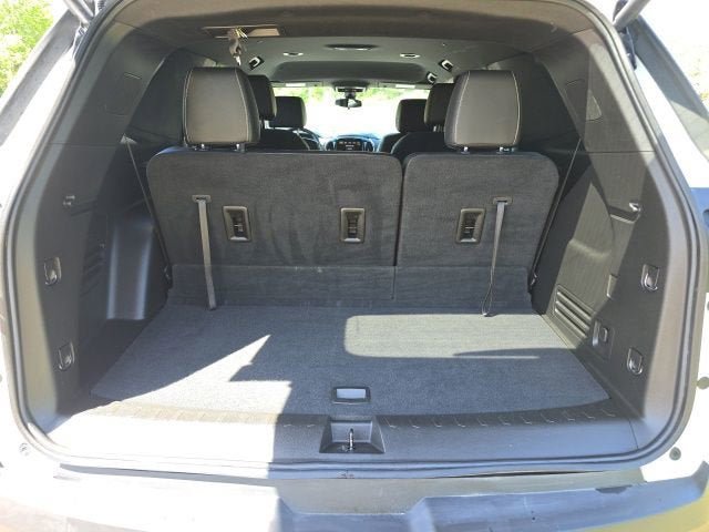 Used 2023 Chevrolet Traverse LT FWD image 31