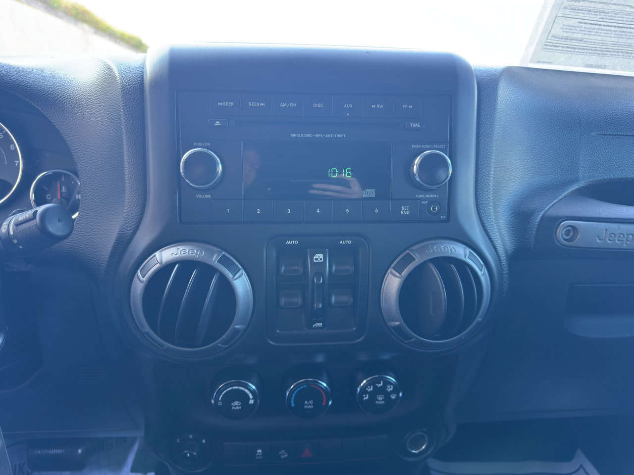 Used 2018 Jeep Wrangler Unlimited Sport S image 21