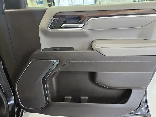 Used 2024 GMC Sierra 1500 SLT image 12