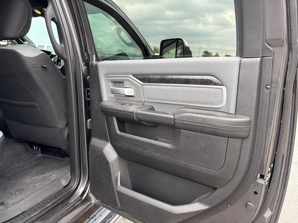 Used 2021 RAM 3500 Big Horn AWD/4WD image 24