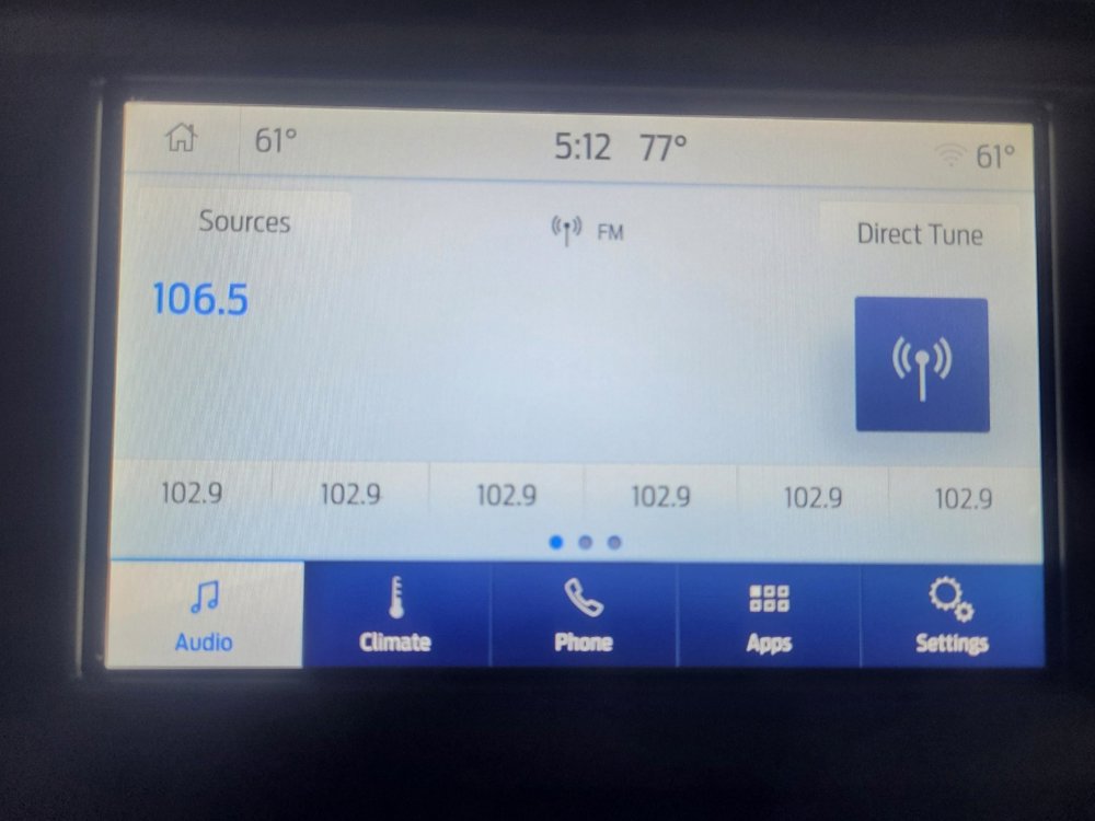 Used 2019 Ford Fusion SE image 25