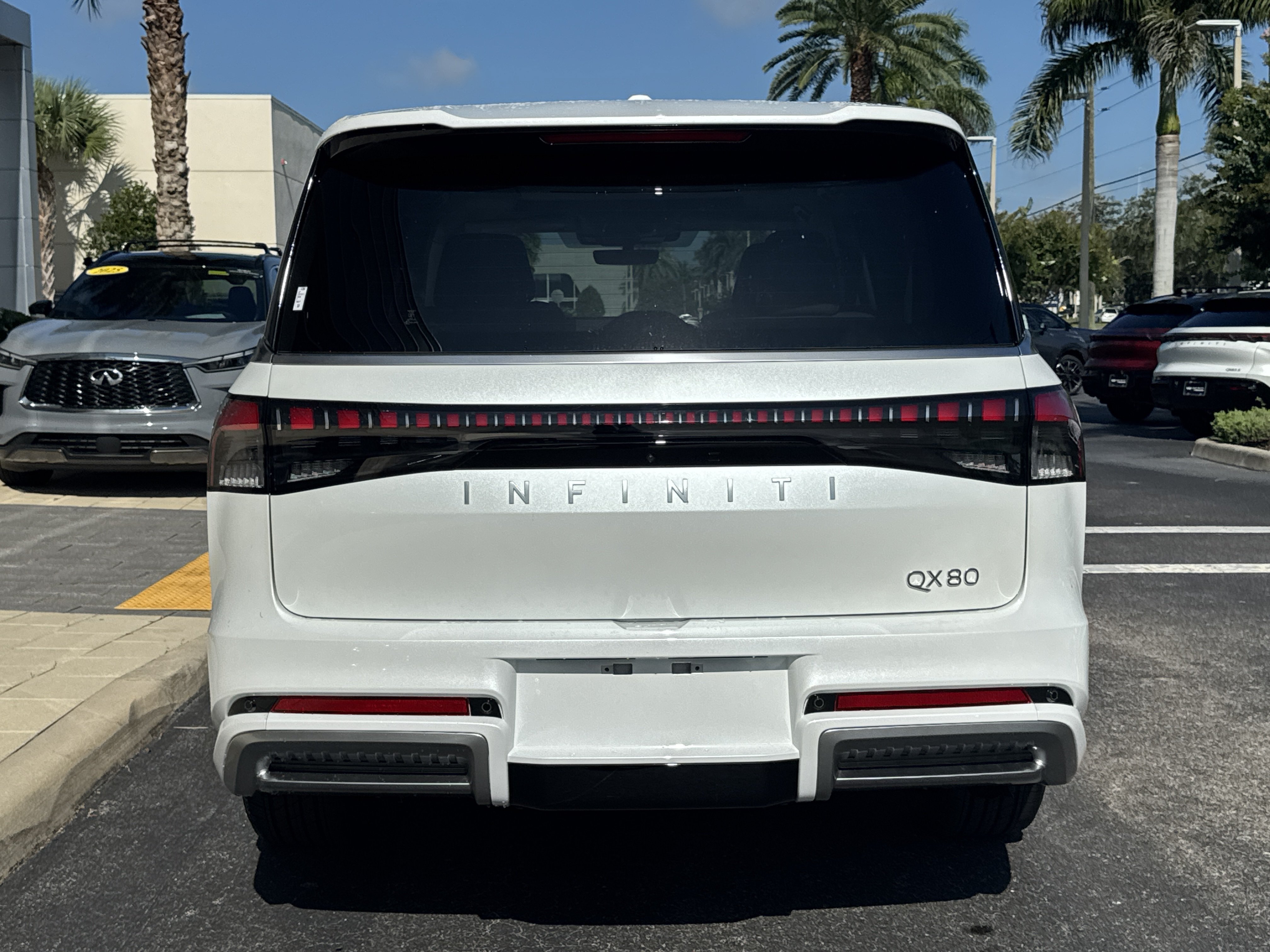 New 2027 INFINITI QX80 Luxe w/ Cargo Package RWD image 5