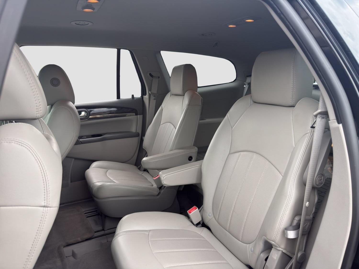 Used 2017 Buick Enclave Premium AWD/4WD image 13