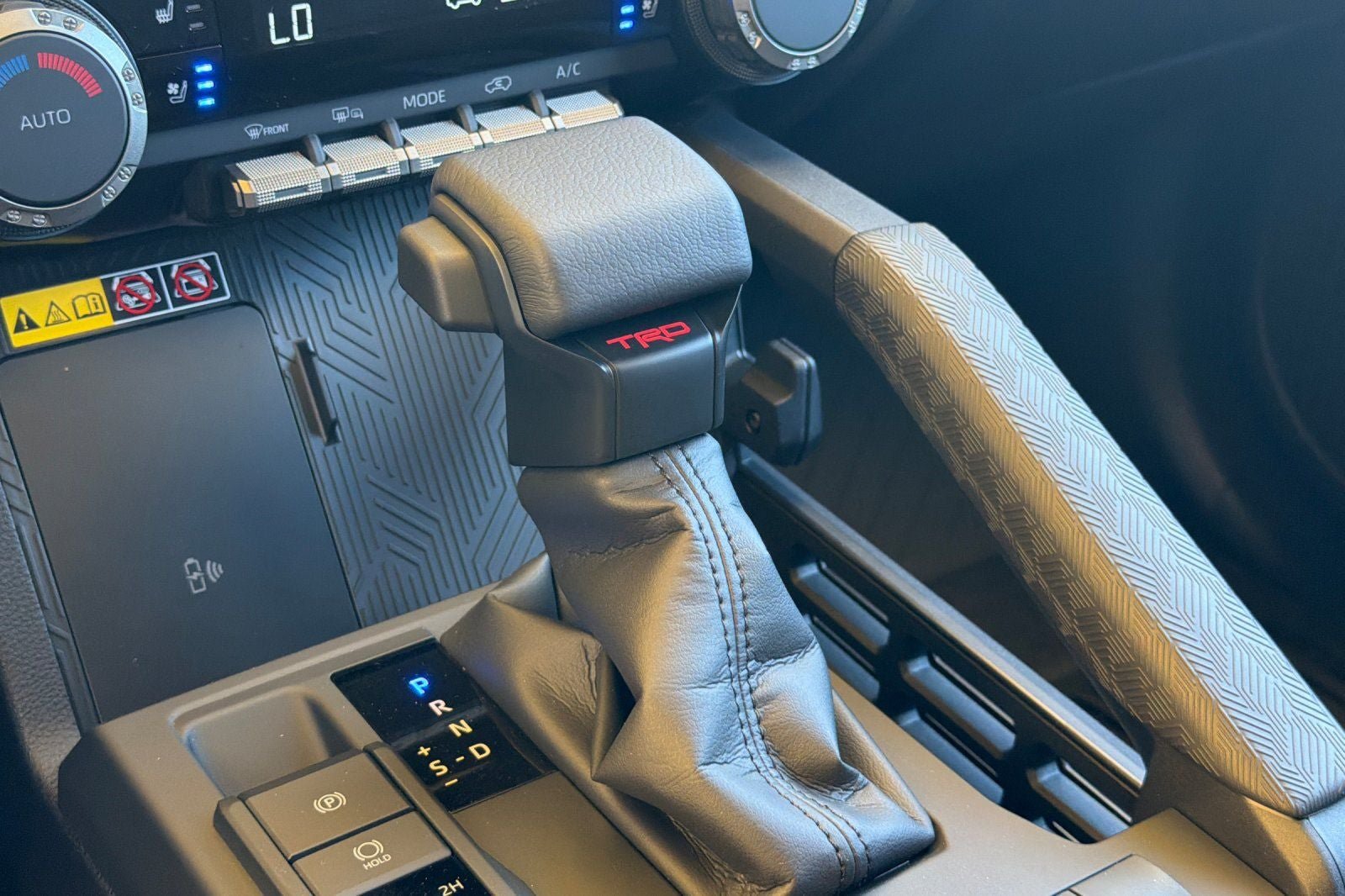 New 2026 Toyota 4Runner TRD Off-Road Premium AWD/4WD image 24