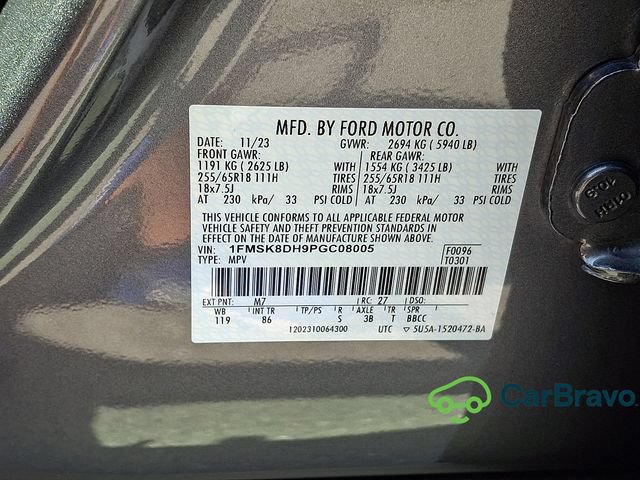 Used 2023 Ford Explorer XLT AWD/4WD image 30