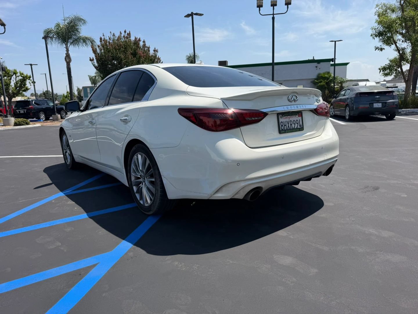 Used 2019 INFINITI Q50 Luxe w/ Essential Package (3.0T Luxe) RWD image 8