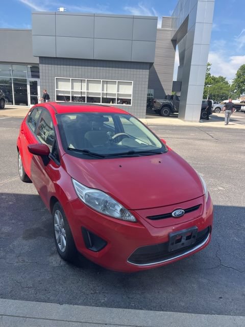 Used 2012 Ford Fiesta SE FWD image 1