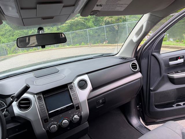 Used 2016 Toyota Tundra SR5 RWD image 9