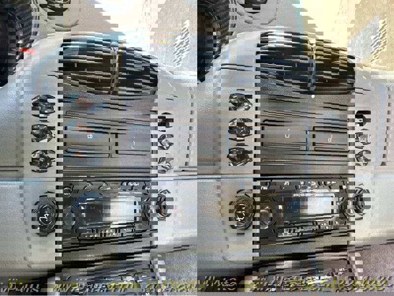 Used 2001 Porsche 911 Carrera 4 image 5