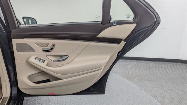 Used 2018 Mercedes-Benz S 450 4MATIC Sedan w/ Premium Package image 19